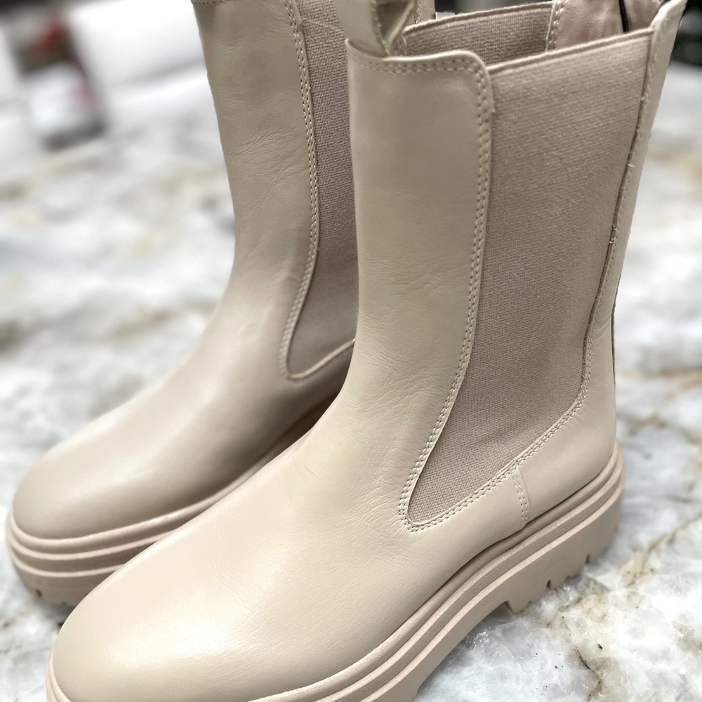 ZARA Cream Leather Ankle Boots